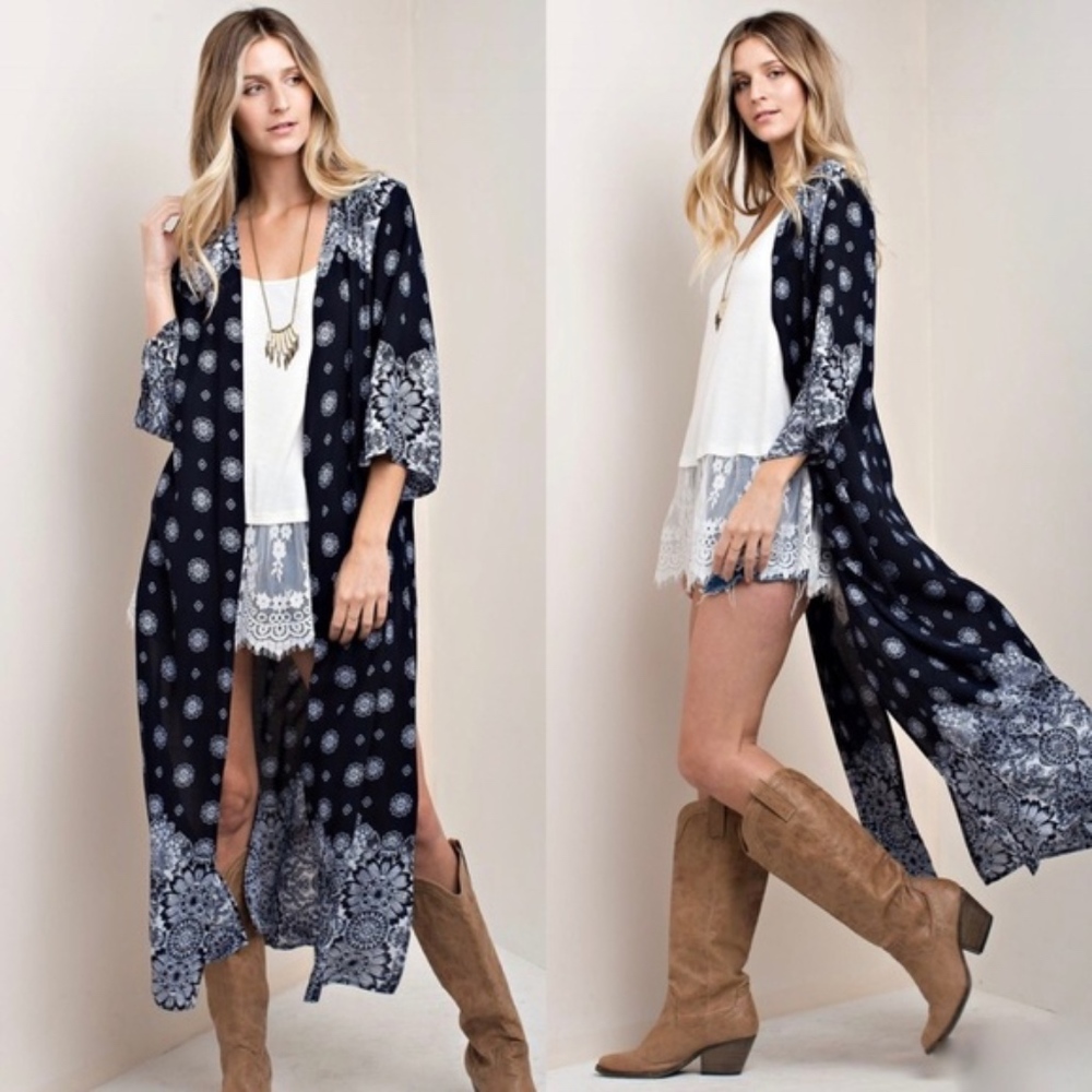 Glamvault Navy & White Boho Medallion Maxi Kimono